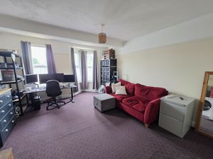 Living Area- click for photo gallery